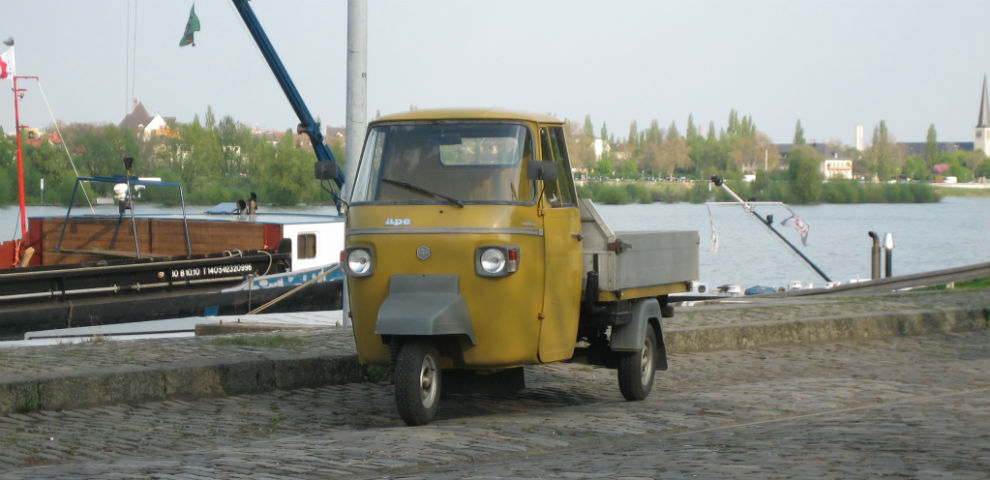 Piaggio APE P601